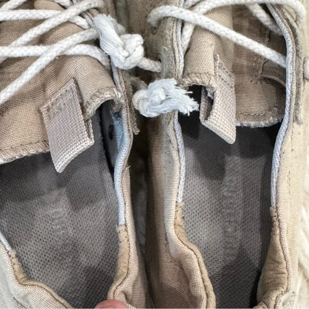 Timberland Tan and White Mid-Top Sneakers - Picture 4 of 8